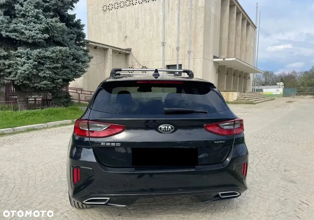 Kia Ceed 1.6 CRDi mHEV GT-Line DCT - 12