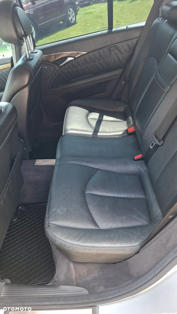 Mercedes-Benz Klasa E 280 CDI 4Matic Automatik Avantgarde DPF - 16