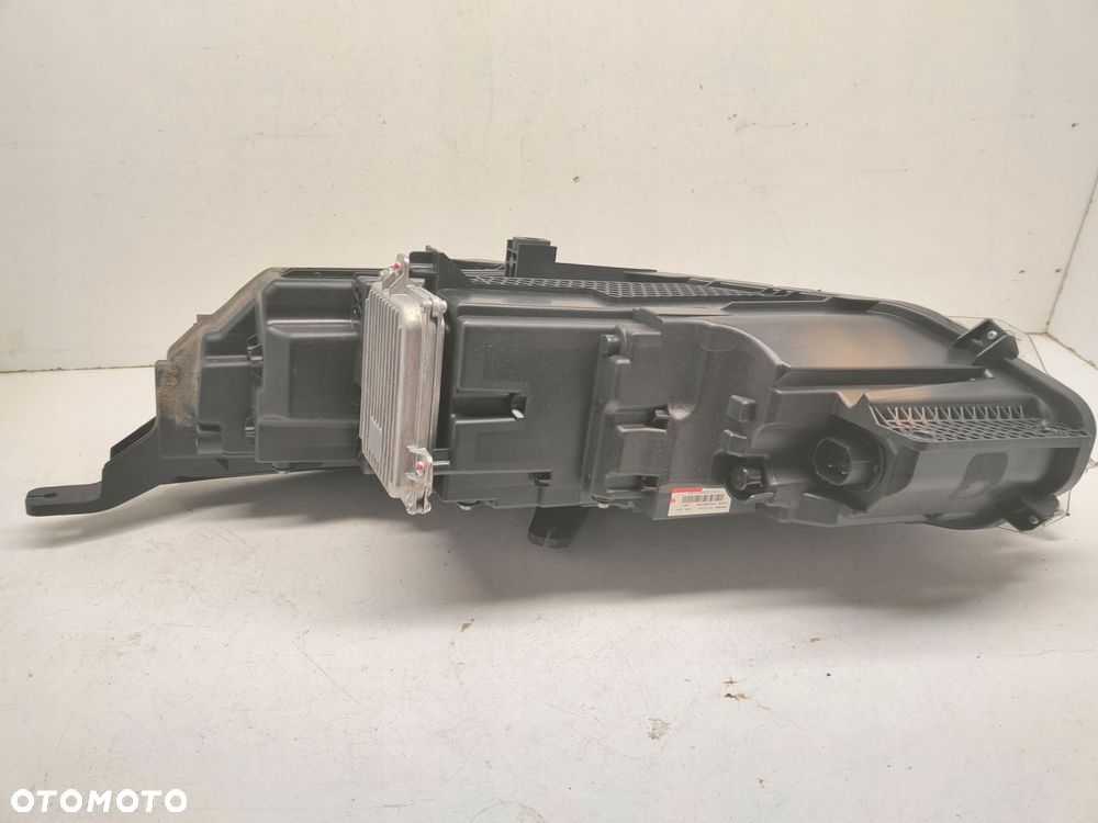 byd tang ev600 2021 lampa prawa - 6