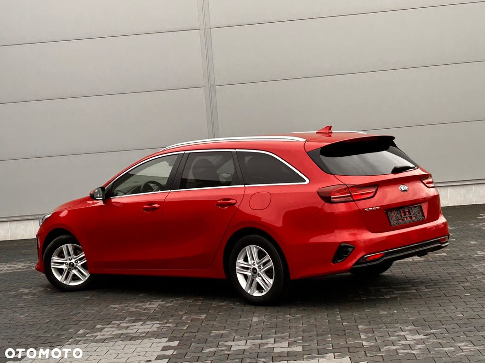 Kia Ceed 1.6 CRDi SCR L Business Line Plus DCT - 17
