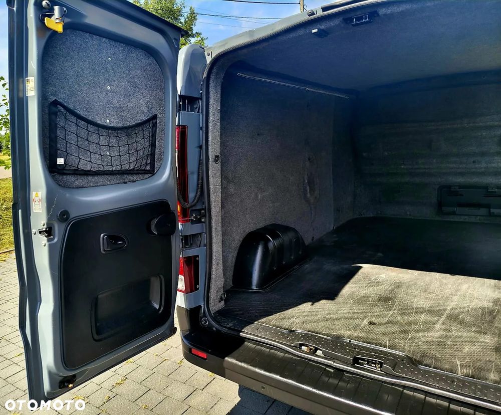 Renault Trafic - 13