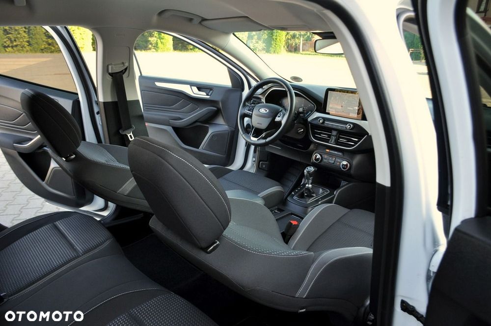 Ford Focus - 23