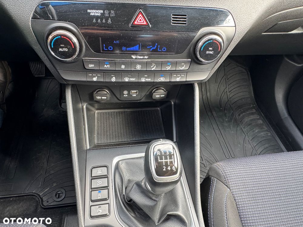 Hyundai Tucson 2.0 CRDi 2WD Trend - 19