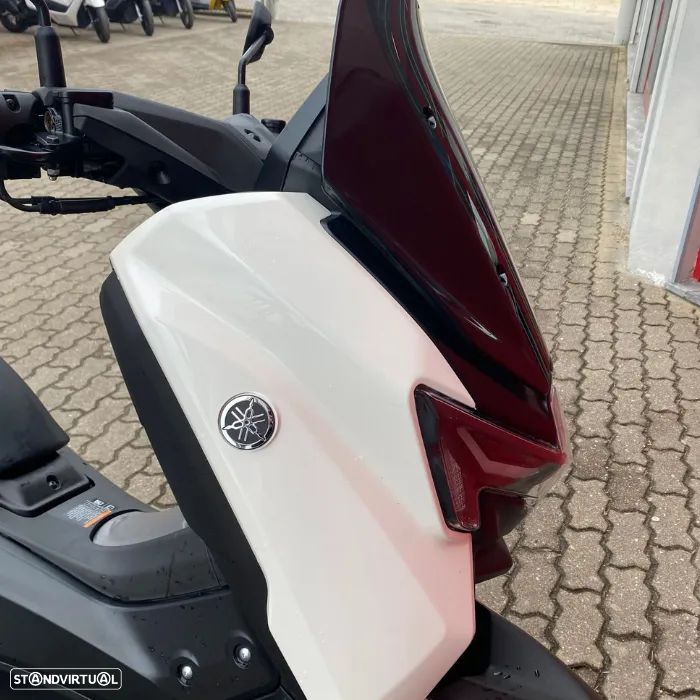Yamaha NMAX 125 - 8