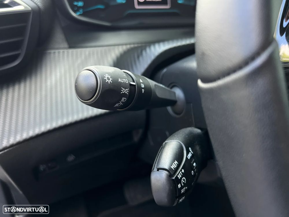 Peugeot e-2008 50 kWh Allure - 12