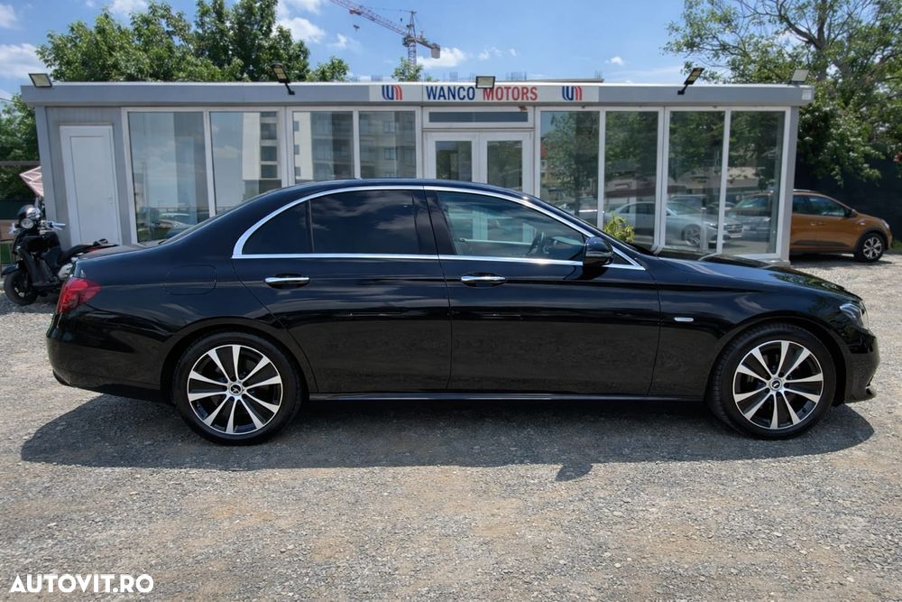 Mercedes-Benz E 220 d 4MATIC 9G-TRONIC Sportstyle Edition - 4