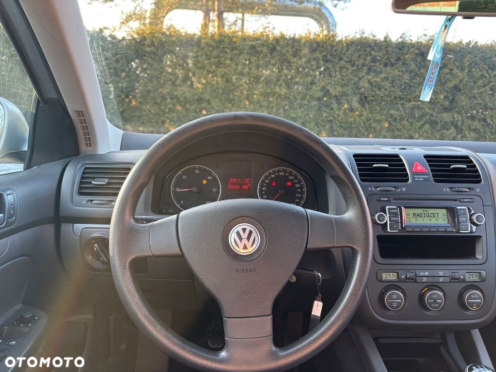 Volkswagen Golf 1.9 TDI DPF Trendline - 9