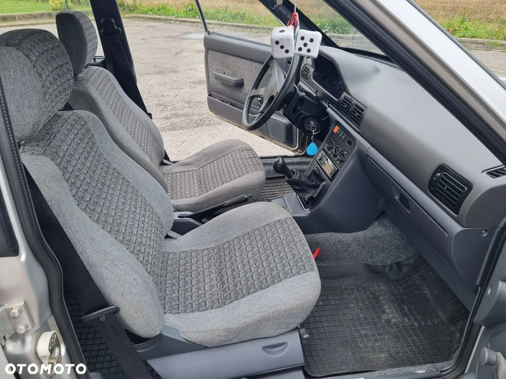 Polonez Caro - 16