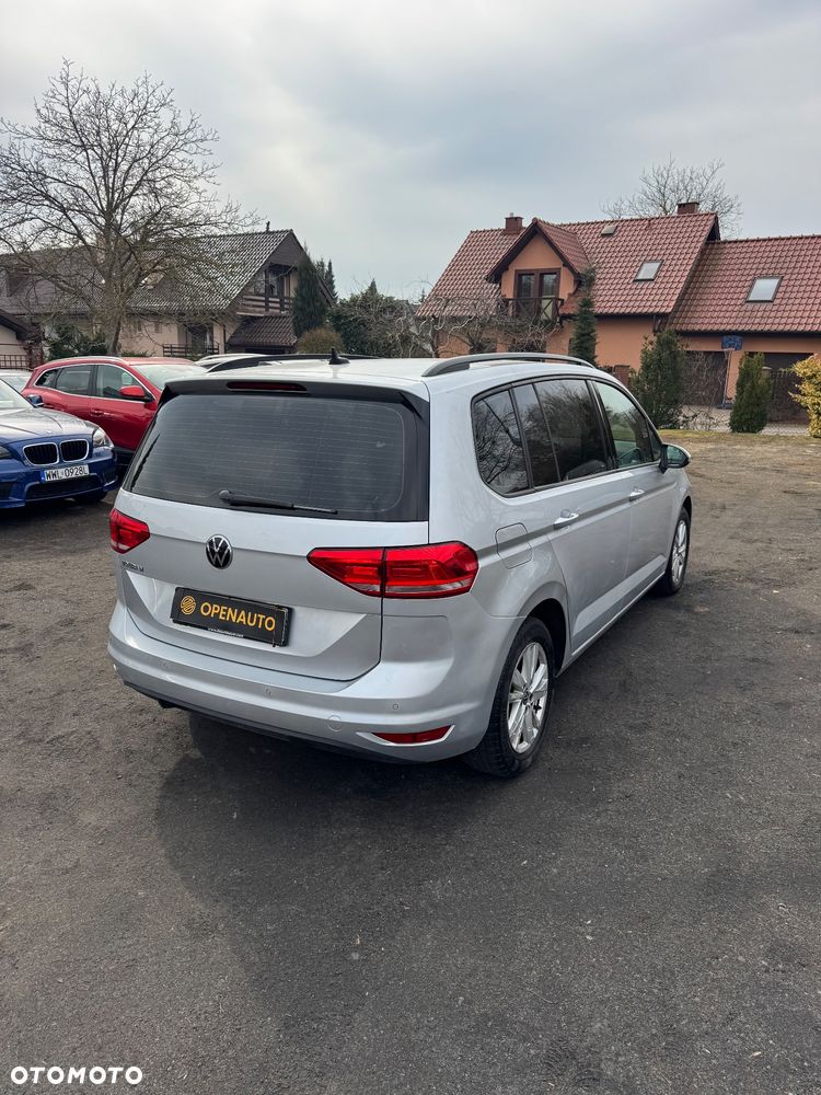 Volkswagen Touran 1.5 TSI ACT OPF Trendline - 6