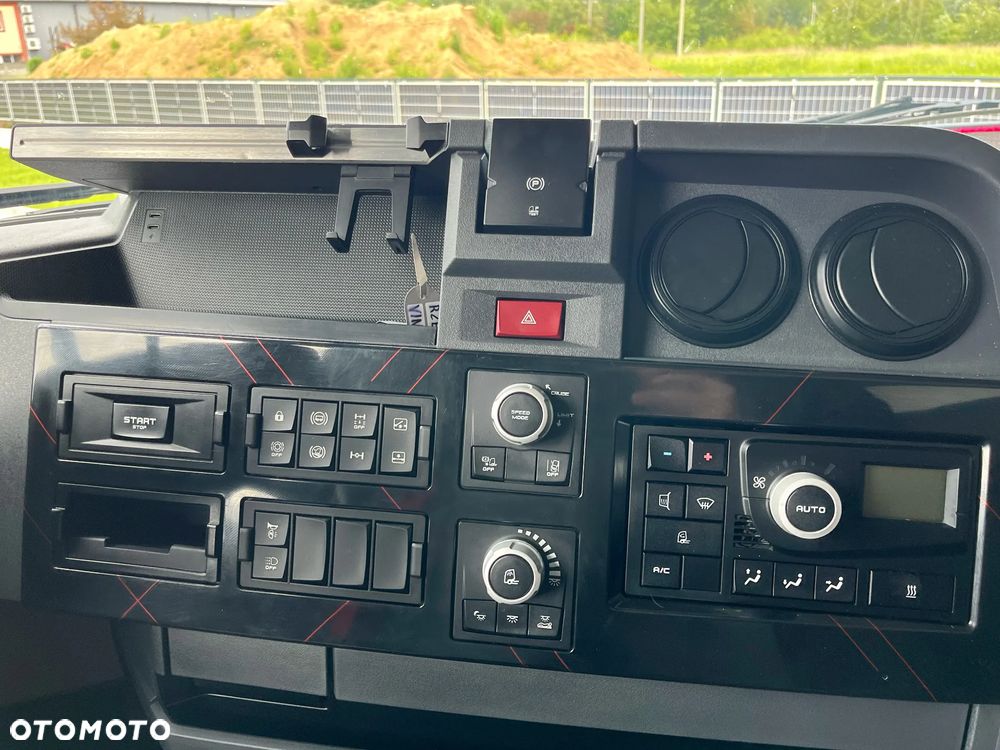 Renault *GWARANCJA* T480 TC - 22