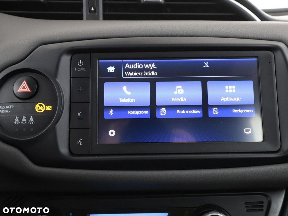 Toyota Yaris Hybrid 100 Active EU6 - 25