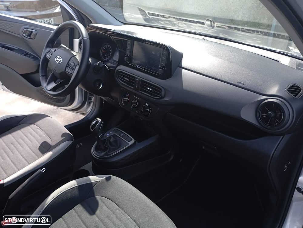 Hyundai i10 1.0 Comfort AMT - 8