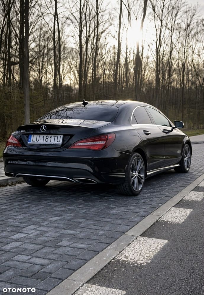 Mercedes-Benz CLA 180 7G-DCT - 2
