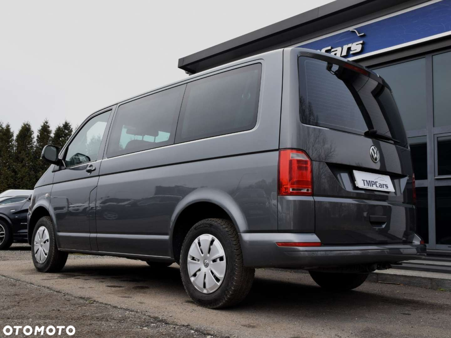 Volkswagen Caravelle - 3
