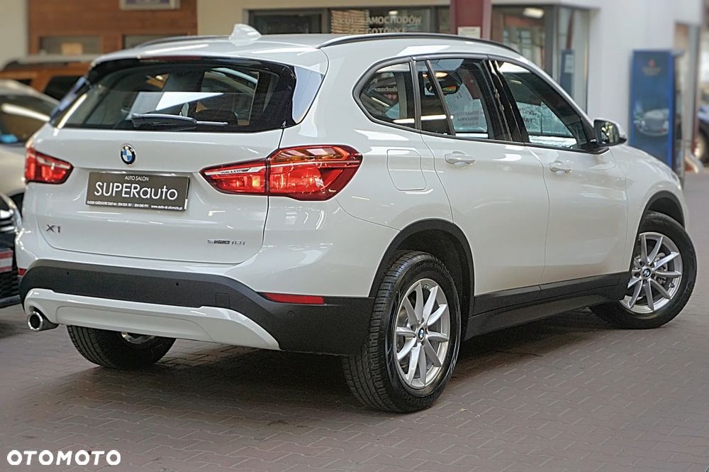 BMW X1 sDrive18i GPF - 10