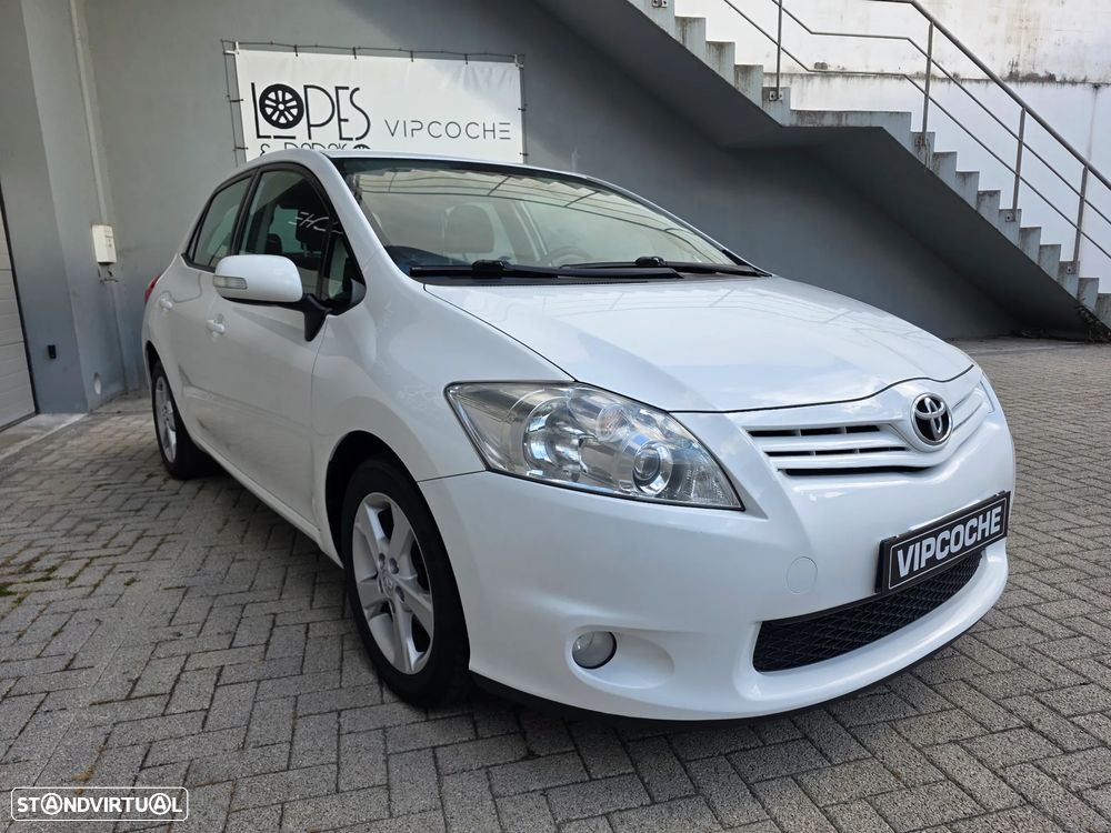 Toyota Auris 1.33 VVT-i Exclusive - 25