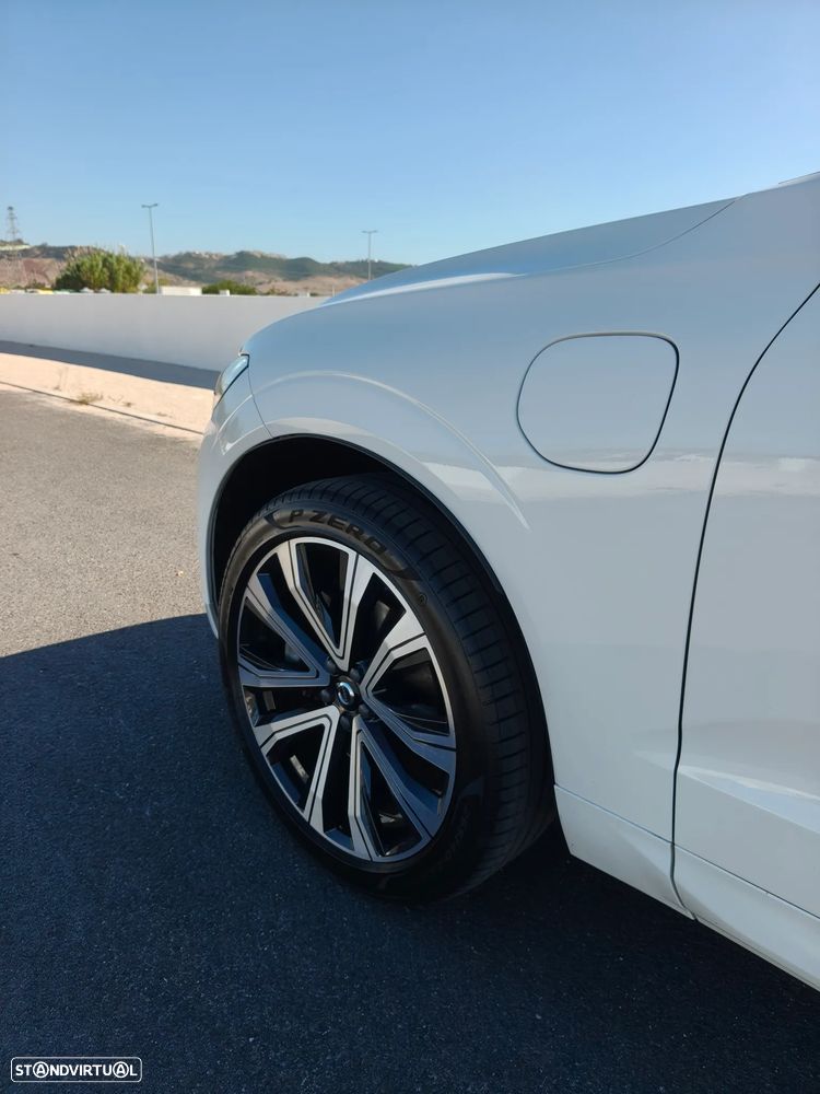 Volvo XC 60 2.0 T6 PHEV R-Design AWD - 3