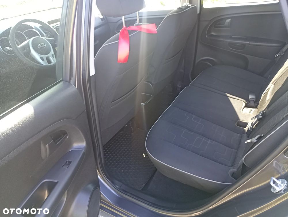 Kia Venga 1.6 CVVT Titanium Collection - 9