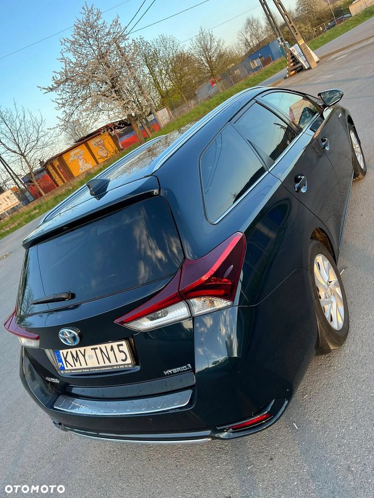 Toyota Auris Hybrid 135 Selection - 7