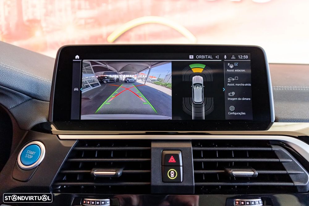 BMW iX3 Inspiring - 17