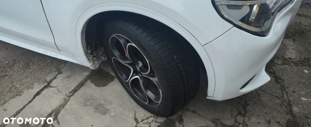 Alfa Romeo Stelvio 2.0 Turbo Veloce TI Q4 - 6