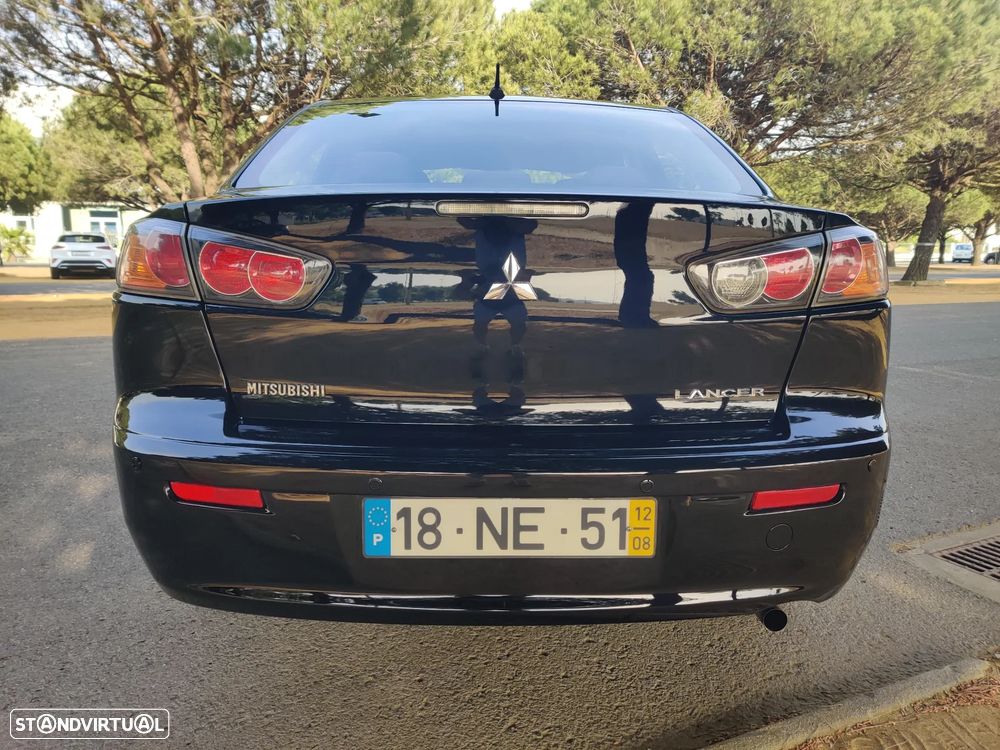 Mitsubishi Lancer 1.6 Invite Black Edition ClearTec - 9