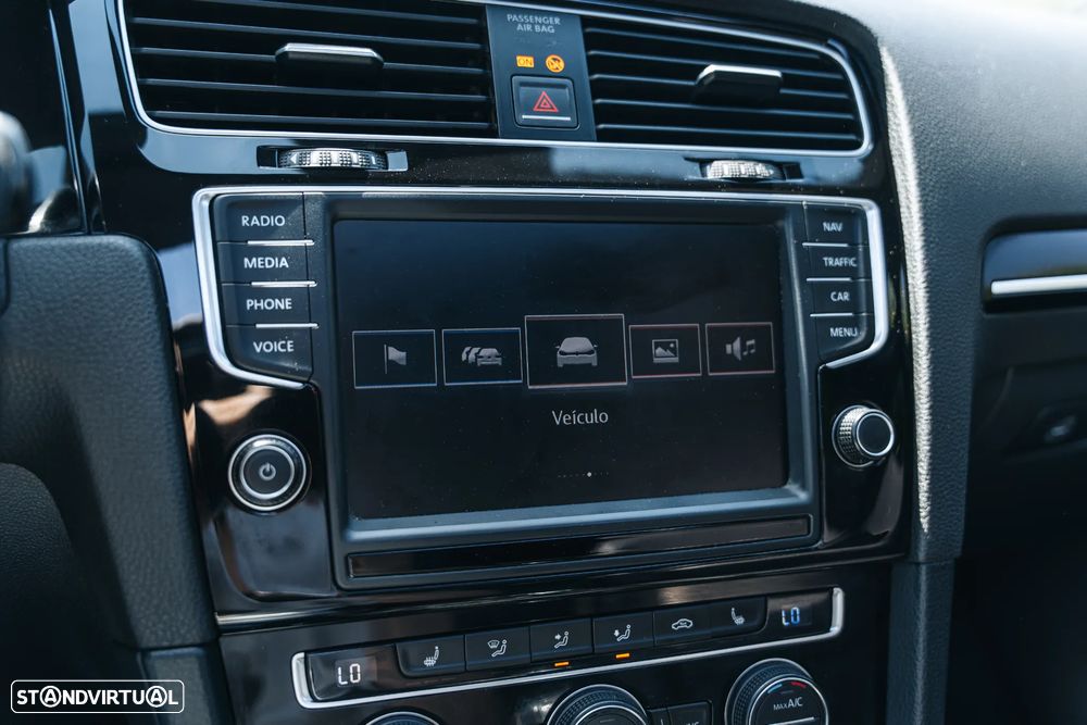 VW Golf 2.0 TSI R DSG - 30