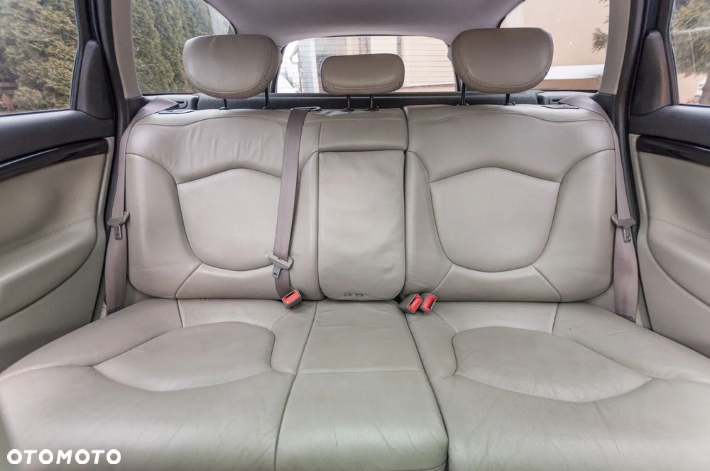 Citroën C5 II 2.2 HDi SX - 12