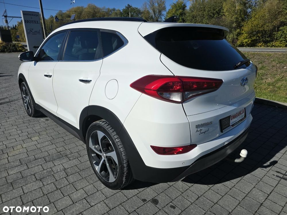 Hyundai Tucson - 8
