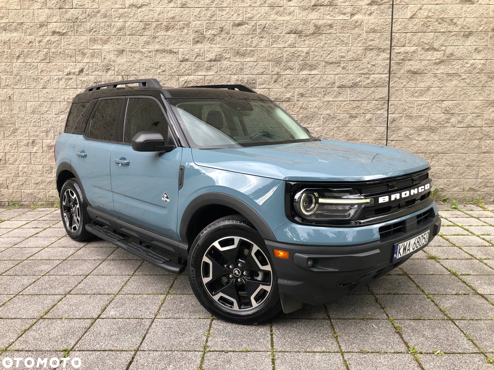Ford Bronco - 5