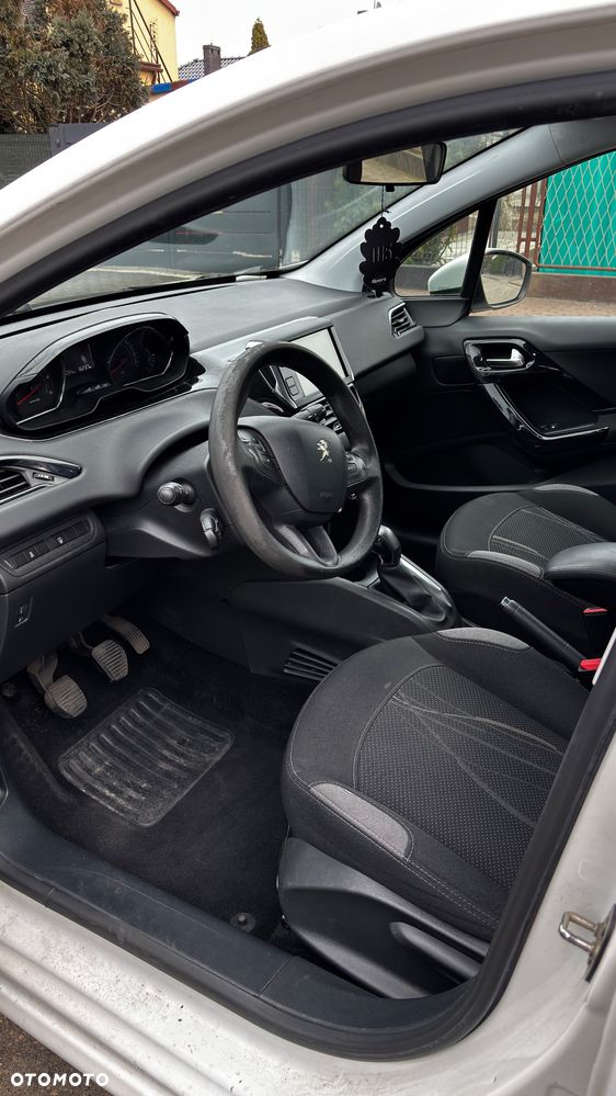 Peugeot 208 1.4 HDi Active - 8