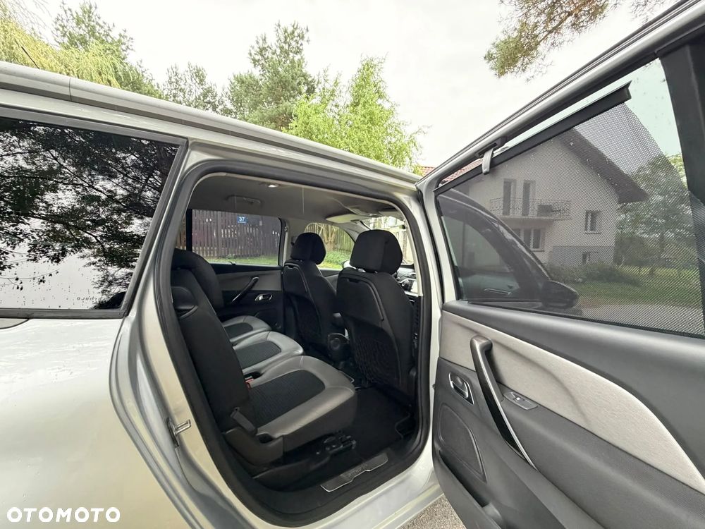 Citroën C4 Grand Picasso e-HDi 115 ETG6 Exclusive - 32