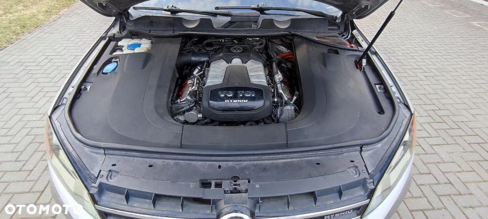 Volkswagen Touareg - 10