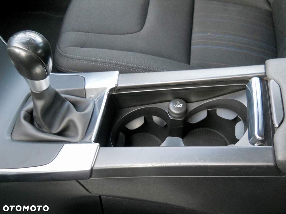 Volvo S60 DRIVe - 16