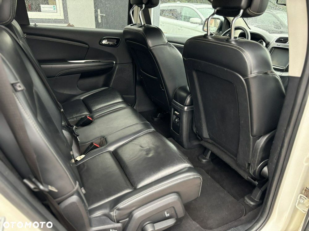 Fiat Freemont 2.0 Multijet 16V DPF Automatik Allrad Black Code - 28