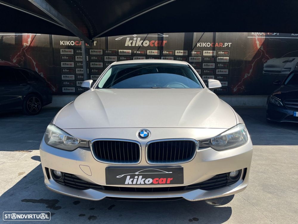 BMW 320 - 2