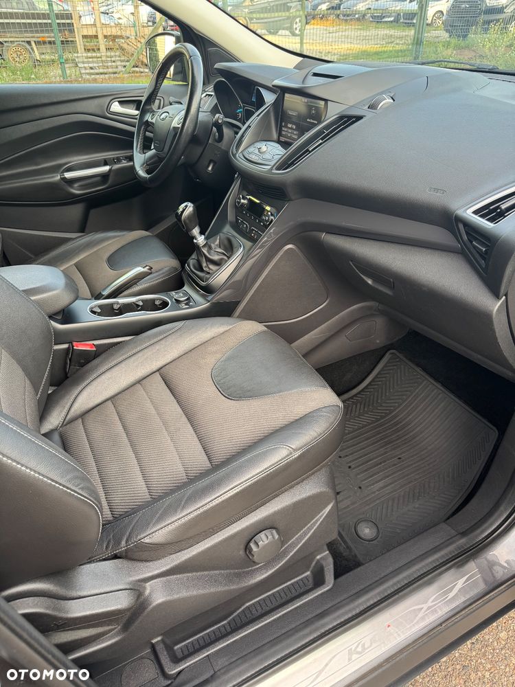 Ford Kuga 1.5 EcoBoost 2x4 Titanium - 7