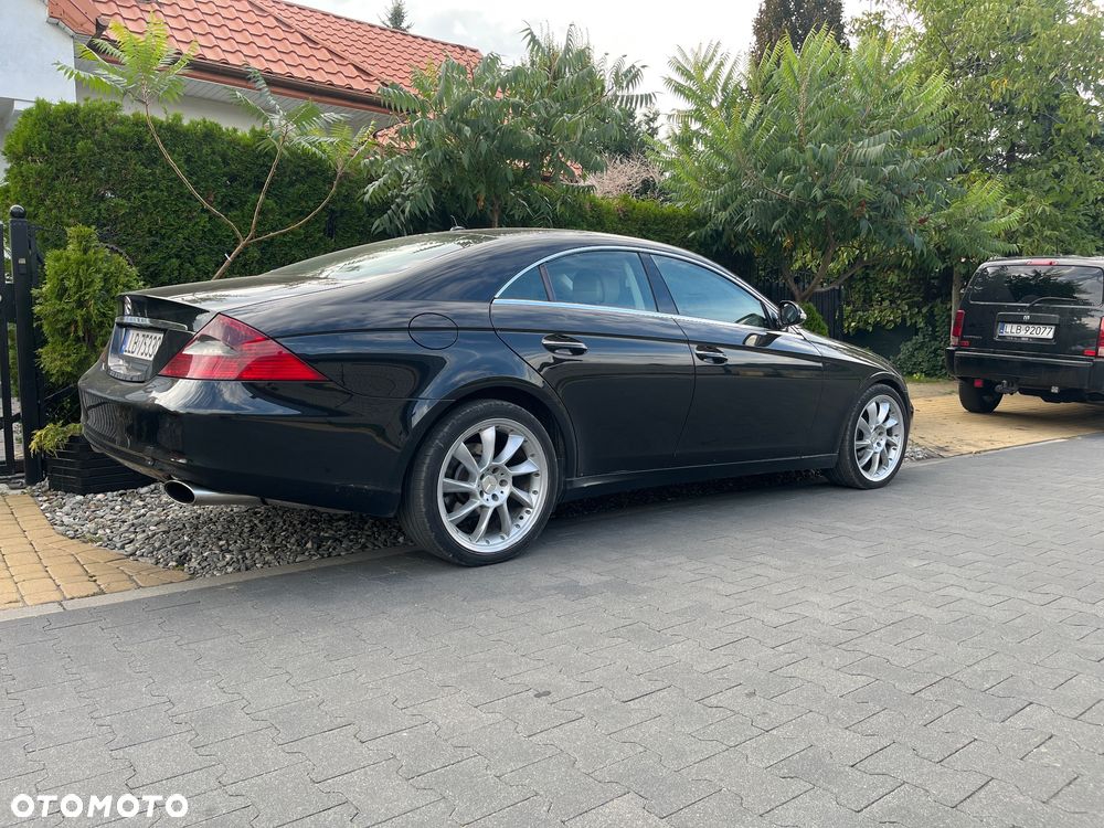 Mercedes-Benz CLS - 24