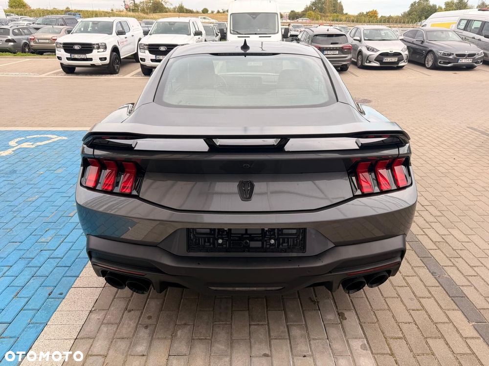 Ford Mustang - 9