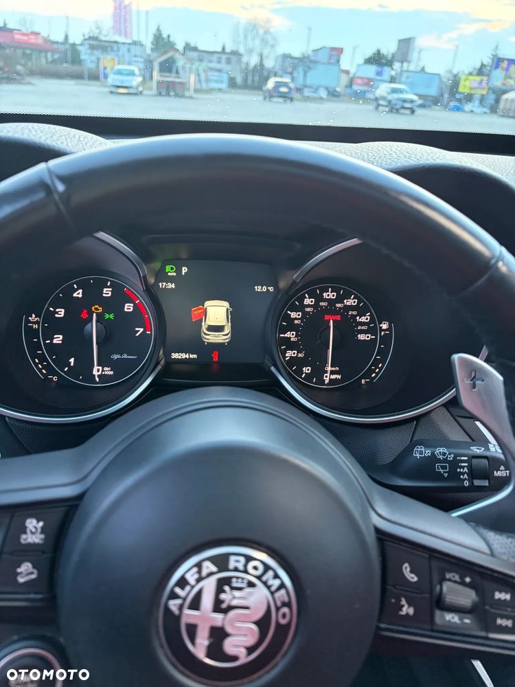Alfa Romeo Stelvio 2.0 Turbo 16V AT8-Q4 Sprint - 8