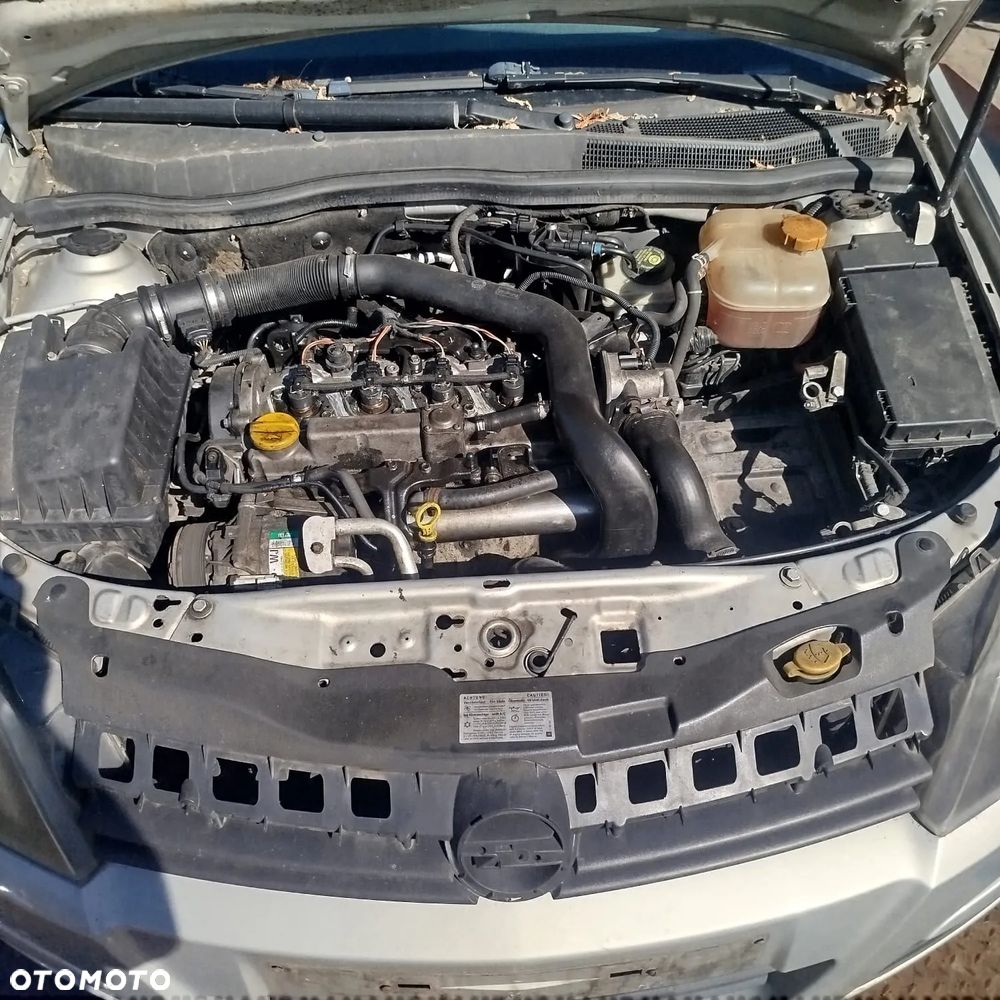 Opel Astra H na części . - 8