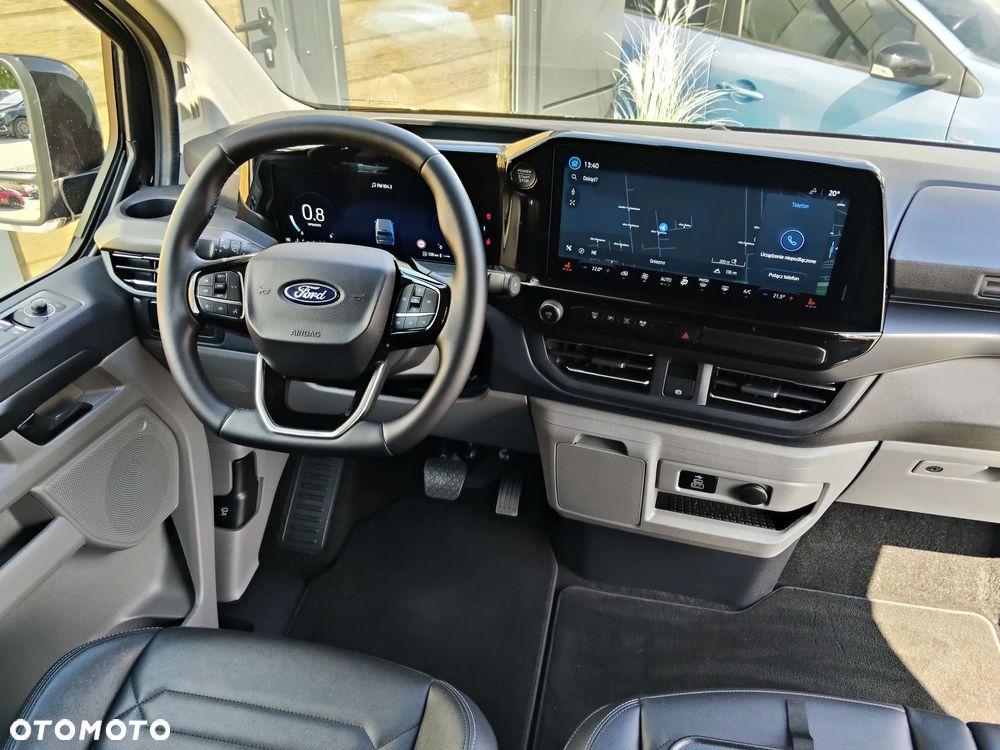 Ford Tourneo Custom 320 L1H1 VA Autm Titanium - 22