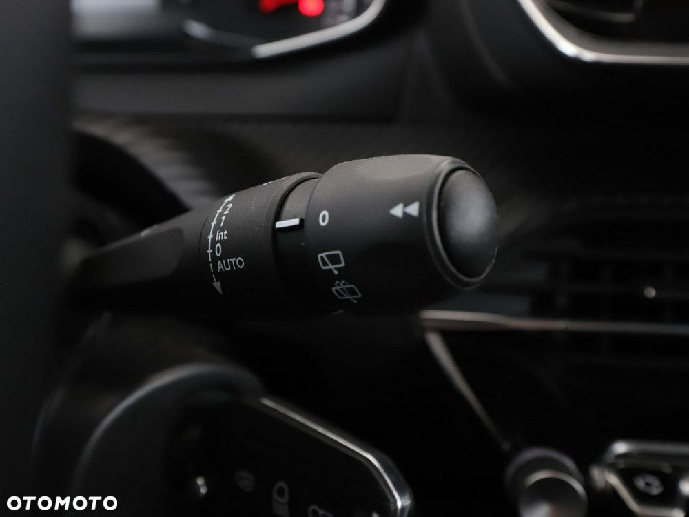 Peugeot 2008 Benzin 100 Allure - 34