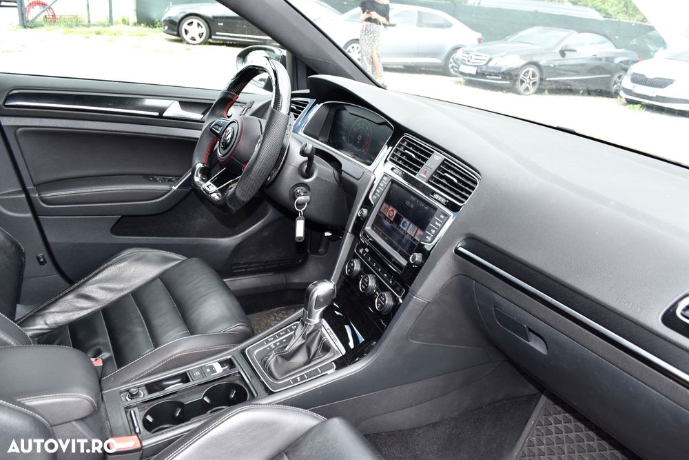 Volkswagen Golf 2.0 TSI BMT 4Mot DSG R - 15