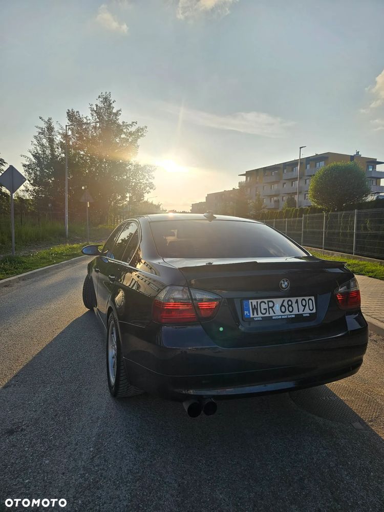 BMW Seria 3 330i - 3