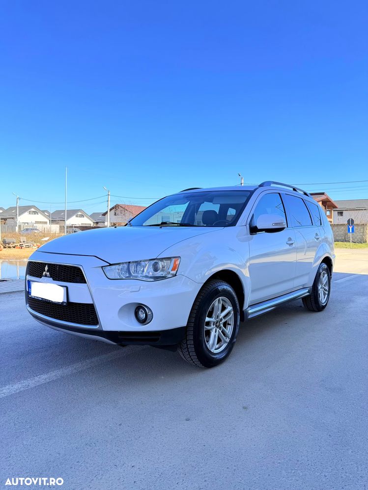 Mitsubishi Outlander 2.2 DI-D 4WD Automatik Instyle - 4