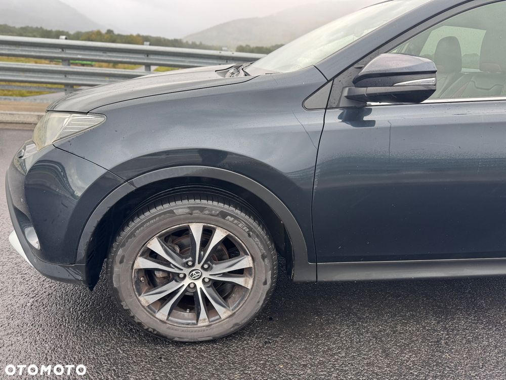 Toyota RAV4 2.0 D-4D Premium - 13