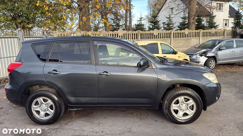 Toyota RAV4 2.2 D-4D 4x4 - 6