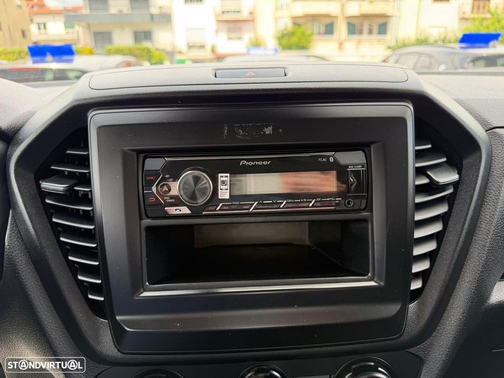 Isuzu D-Max 1.9 Ddi CD 4WD LSE - 26