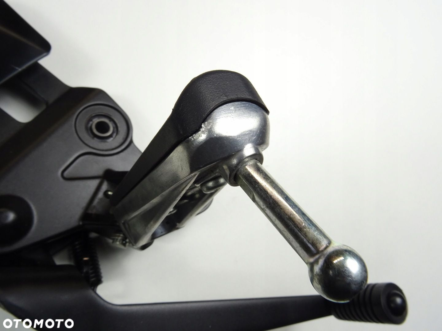 YAMAHA MT 07 SET PODNÓŻEK PRAWY PRZÓD PRZEDNI DŹWIGNIA CZUJNIK 21- 23 - 10